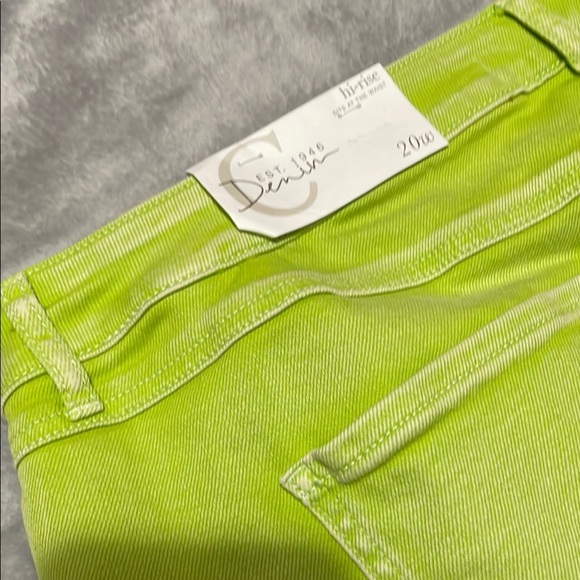 Cato  Faded Neon Green Denim Shorts Sz 20w - Picture 8 of 12
